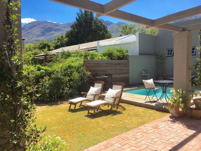 3 Bedroom House To Let in Franschhoek