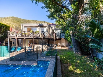 3 Bedroom House For Sale in Fresnaye