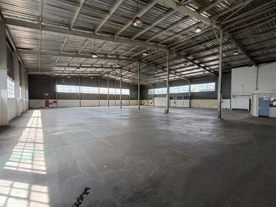 2501m² Free-standing Warehouse/Distribution Center available for rent at Latei Street, Isando. Conveniently located near OR Tambo International Airport and main transportation routes serving the East Rand with easy access to the R24, R21, and N3 Highways.