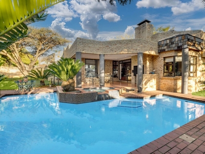 3 Bedroom House For Sale in Lonehill