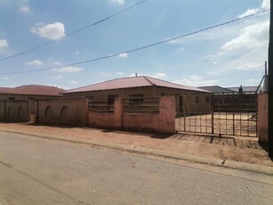 1 Bed Apartment/Flat For Rent Protea North Soweto