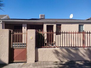 1 Bed Townhouse/Cluster For Rent Athlone Cape Flats