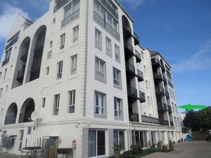 1 Bedroom Apartment To Let in Strand North