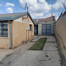 2 Bed House For Rent Naledi Soweto