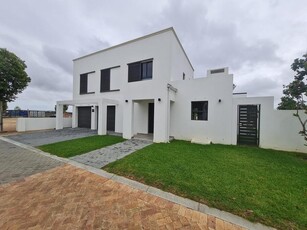 4 Bed House For Rent Croydon Somerset West