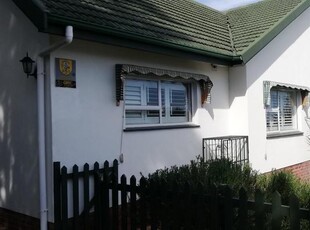 5 Bed House For Rent Briza Somerset West