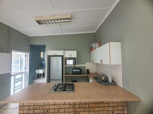 Condominium/Co-Op For Rent, East London Eastern Cape South Africa