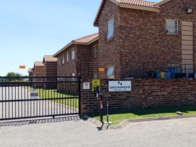 2 Bedroom apartment for sale in Crystal Park, Benoni