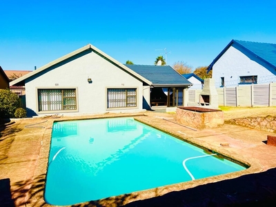 3 Bedroom House Sold in Lindhaven