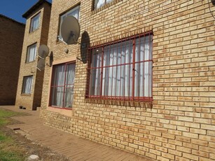 3 Bedroom Sectional Title For Sale in Greenhills