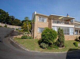 3 Bedroom Townhouse For Sale in Bonnie Doon