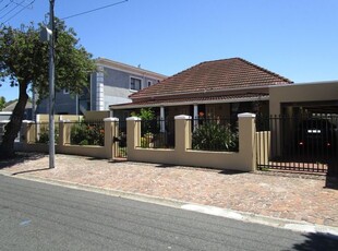 5 Bedroom House For Sale in Athlone
