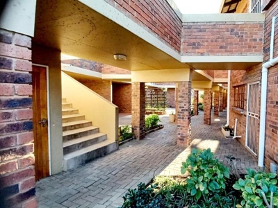 1 Bedroom bachelor flat sold in Langenhovenpark, Bloemfontein