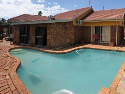 9 Bedroom House Sold in Rhodesdene