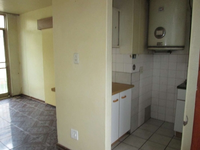A BEAUTIFUL ONE [1] BEDROOM FOR SALE IN PRETORIA CENTRAL