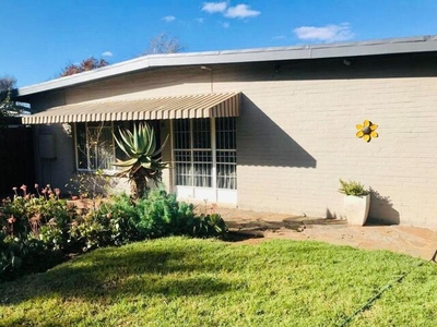 House For Rent In Fichardt Park, Bloemfontein