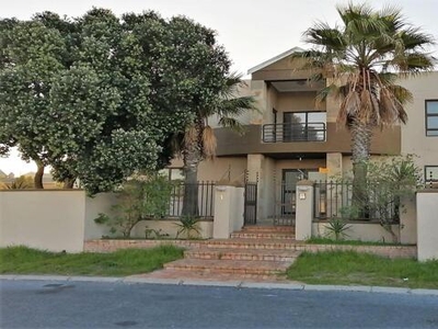 House For Rent In West Beach, Blouberg
