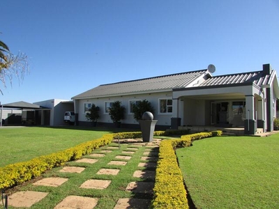 House For Sale In Ashton, Western Cape