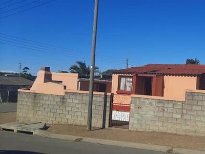 House For Sale In Buffalo Flats, East London