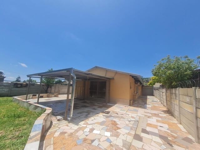 House For Sale In Hillside, Ladysmith