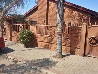 House For Sale In Mamelodi Buffer Zone, Pretoria