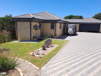 House For Sale In Tergniet, Groot Brakrivier