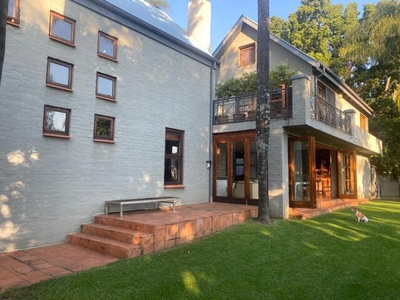 House For Sale In Waterkloof, Pretoria