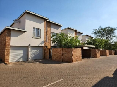 Townhouse For Rent In Oukraal Estate, Pretoria