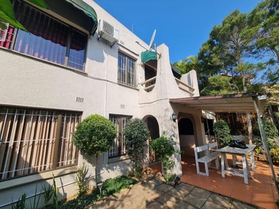 Townhouse For Rent In Rouken Glen, Durban