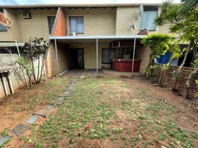Townhouse For Sale In Montclair, Durban
