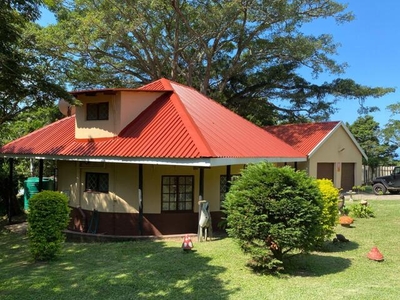 Townhouse For Sale In Umtentweni, Port Shepstone