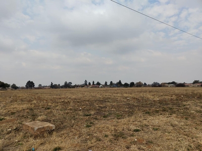 1Ha Vacant Land For Sale in Kookrus