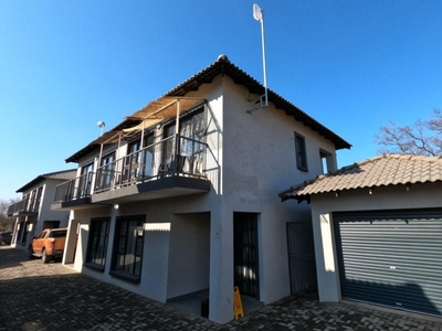 2 Bedroom Townhouse to rent in Die Bult - C/o Esselen and Dwars
