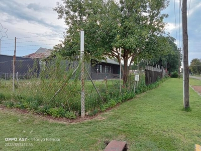 3 bedroom, Dealesville Free State N/A