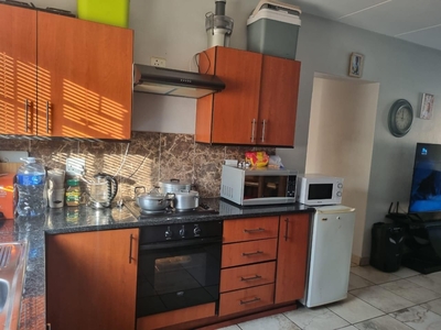 3 Bedroom Flat For Sale in Waterval East