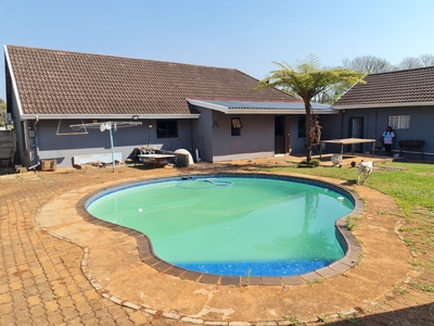 3 Bedroom House For Sale in Howick Central