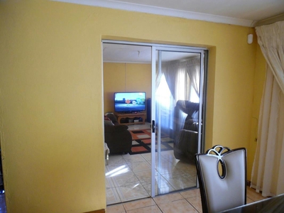 3 bedroom house to rent in Tsakane