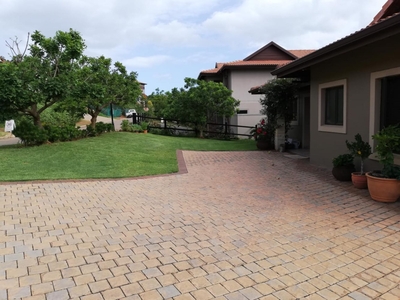 3 bedroom house to rent in Westbrook (Ballito)