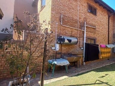 Apartment For Sale In Lenasia Ext 3, Johannesburg