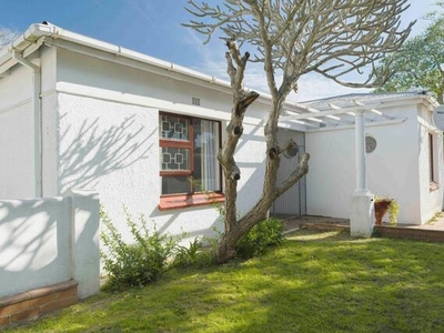House For Sale In Glenhurd, Port Elizabeth