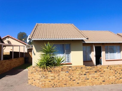 House For Sale In Ormonde, Johannesburg