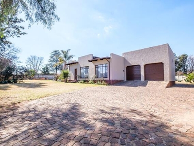 House For Sale In Sunward Park, Boksburg