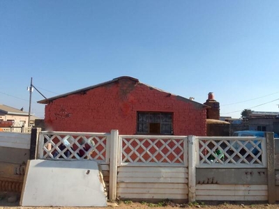 House For Sale In Tladi, Soweto