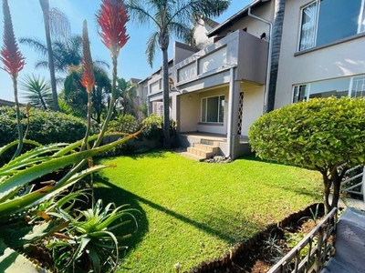 Townhouse For Rent In Eden Glen, Edenvale