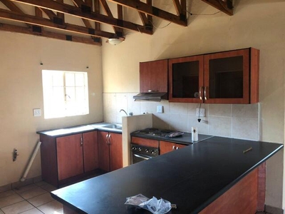 Townhouse For Rent In Witbank Ext 8, Witbank