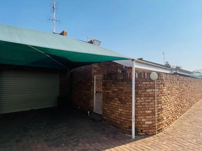 Townhouse For Sale In Kannoniers Park, Potchefstroom