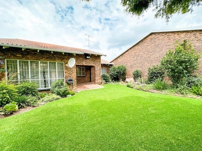 Townhouse For Sale In Northmead, Benoni