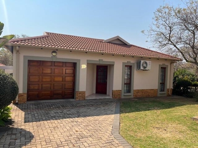 Townhouse For Sale In Pretoriuspark, Pretoria