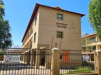 1 Bedroom Apartment / flat to rent in Potchefstroom Central - Hoffman Square, 93 Maree Street