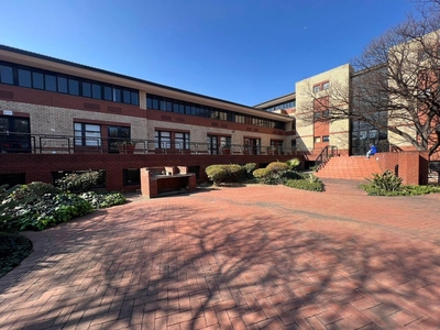 229m² Office To Let in Woodmead